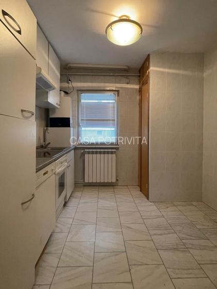 Tomis III, apartament cu 4 camere decomandate, centrala pe gaz, liber - 19