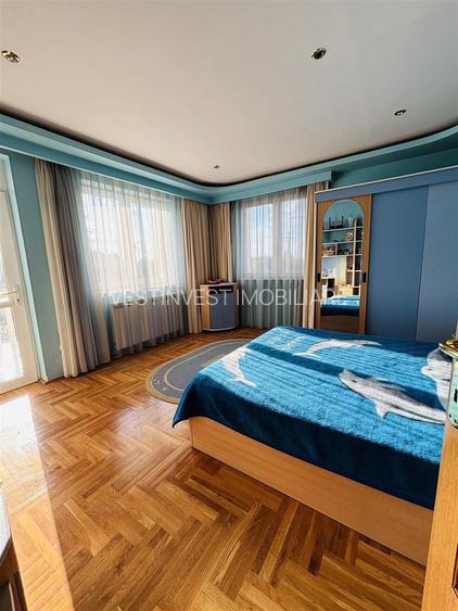 VILA CU 14 CAMERE SI 3405 MP TEREN IN SANMARTIN - 20