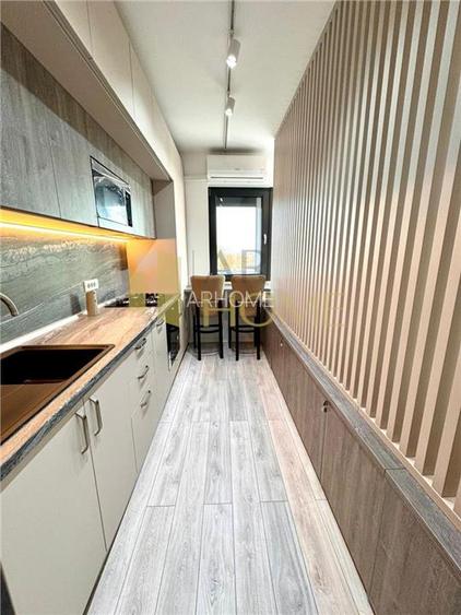 Vanzare apartament 3 camere, 2 locuri parcare, in Ploiesti, zona 9Mai - 18