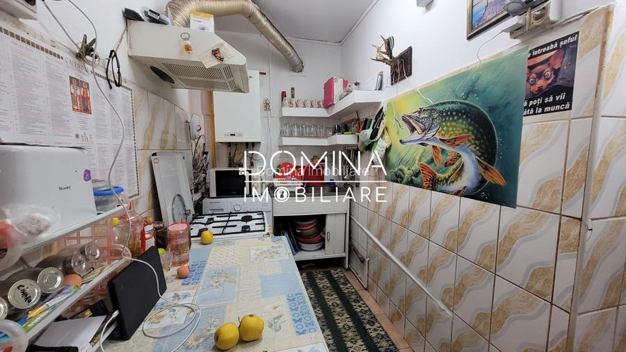 Vânzare apartament 4 camere, etajul 1, strada Nicolae Titulescu - 8