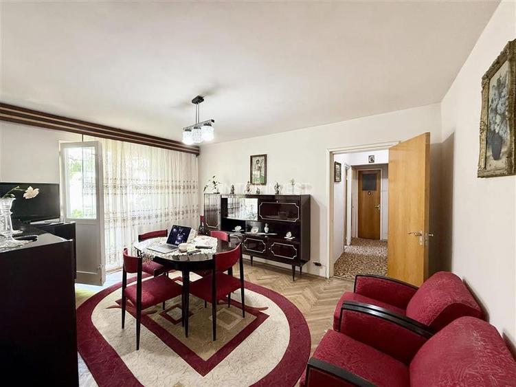 Apartament 3 camere si balcon etaj 2 Bld Mihai Viteazu - 4