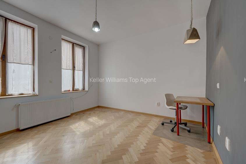 In Cartierul Evreiesc, casa 3 camere pivnita si mansarda open space. - 11