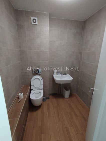 Spatiu Comercial de inchiriat - 3