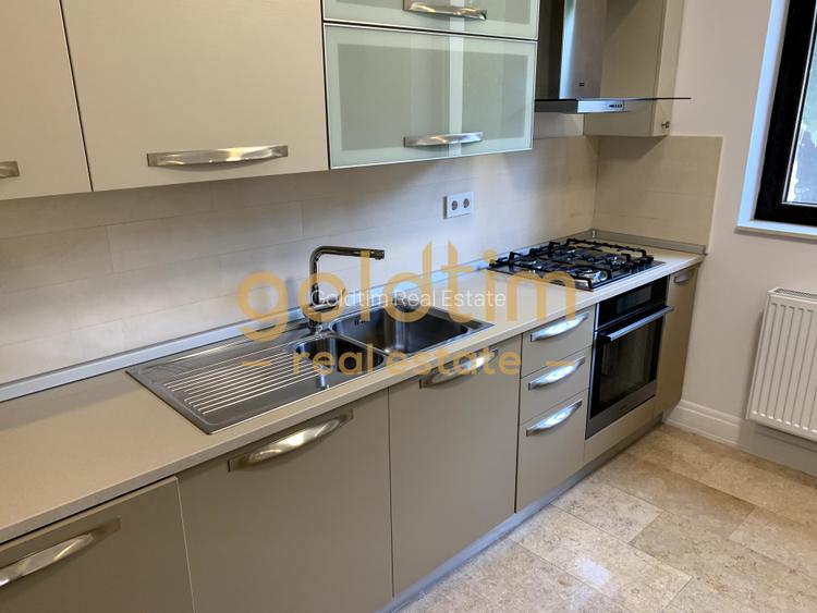 VILA CU PISCINA/CURTE/COMPLEX SECURIZAT/OXFORD GARDENS/PIPERA - 6