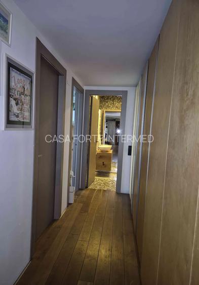 Apartament 4 camere, cu terasa si vedere la lac - zona hotel Vega 340000 euro - 9