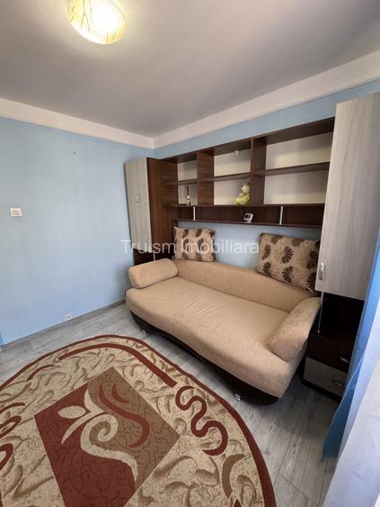 Inchiriere apartament 2 camere – Zona 9 Mai / Registrul Comertului - 3