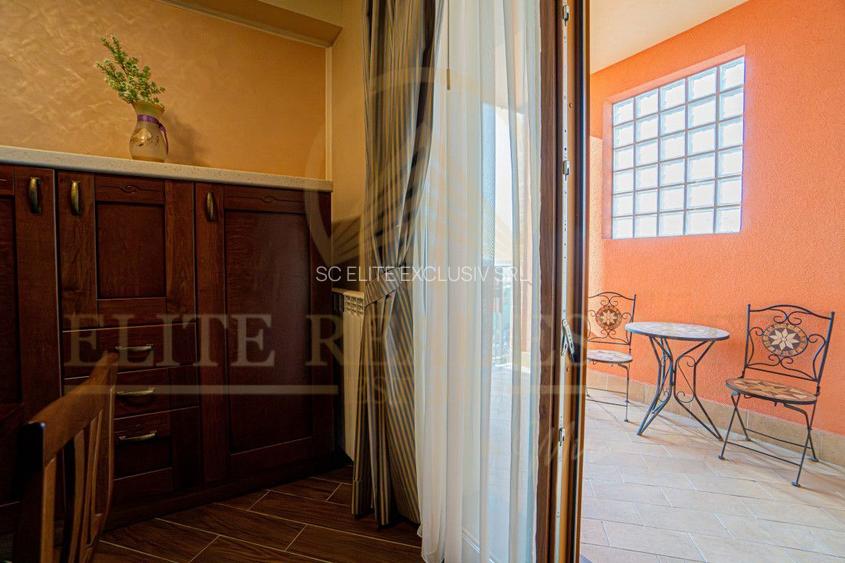 Stațiunea Mamaia - 3 camere, vedere panoramică la lac &acirc; Vila Ovidiu - 28