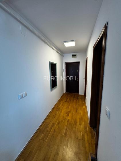 Inchiriez ap. 2 cam cu loc parcare, Tg. Mures, Constr. 2008, Central - 10