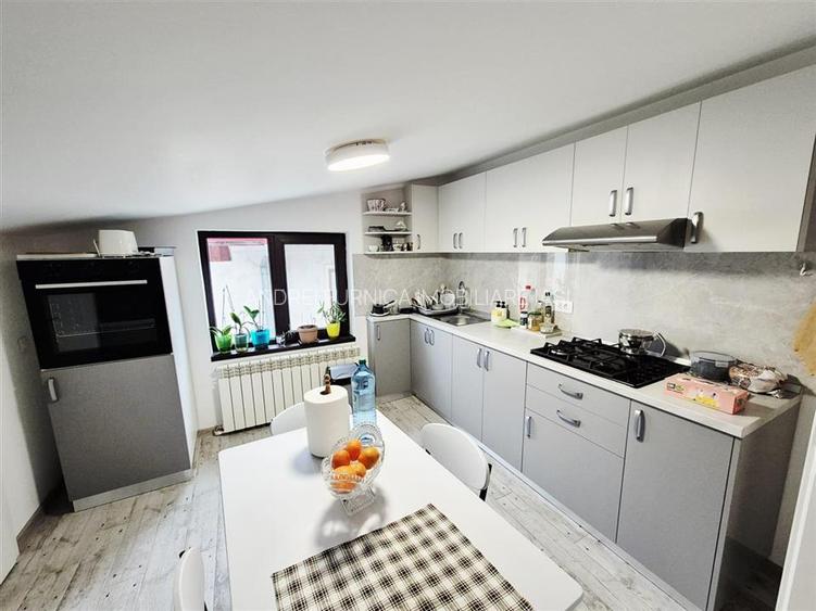 Apartament cu  camere decomandat de inchiriat - 8
