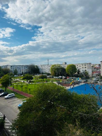 Apartament 2 camere, transformat in 3 camere, Zona Inel 2 - Aleea Solidaritatii - 10