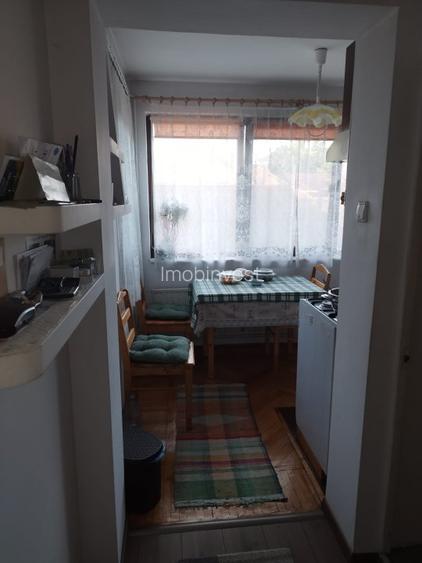 Sang. de Mures, casa cu 6 camere, 1070 mp, - 8