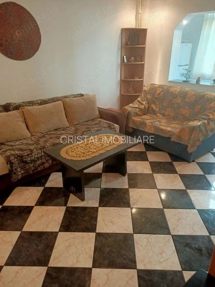 De vanzare apartament 3 camere Gorjului - 2