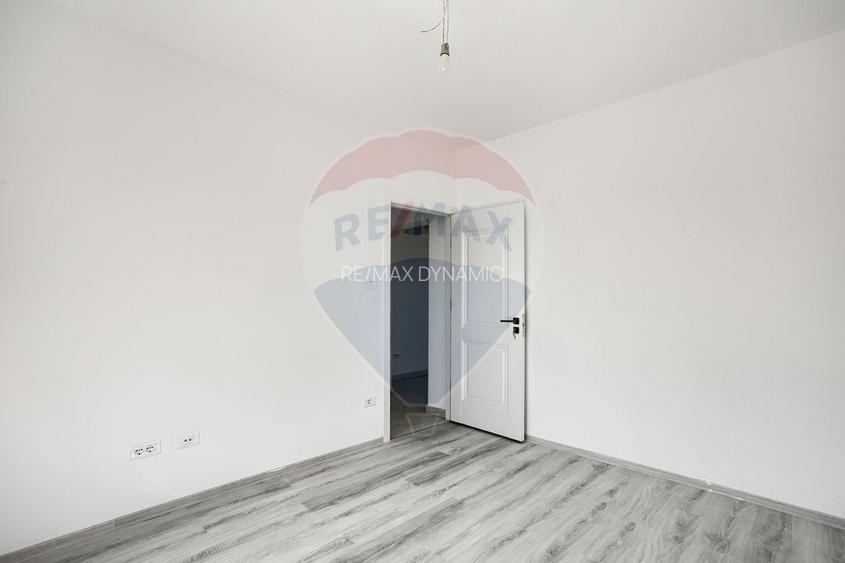 Apartament Nou 3 camere de vânzare  zona Gradiste - 6