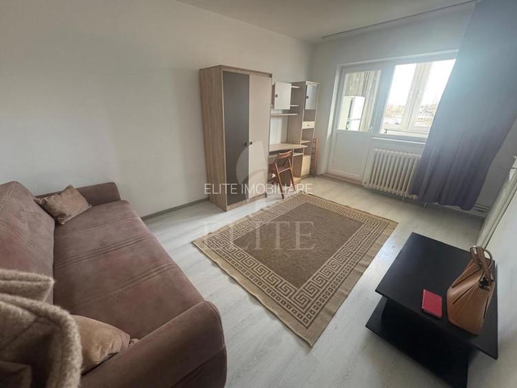 Garsoniera în zona Profi - 3