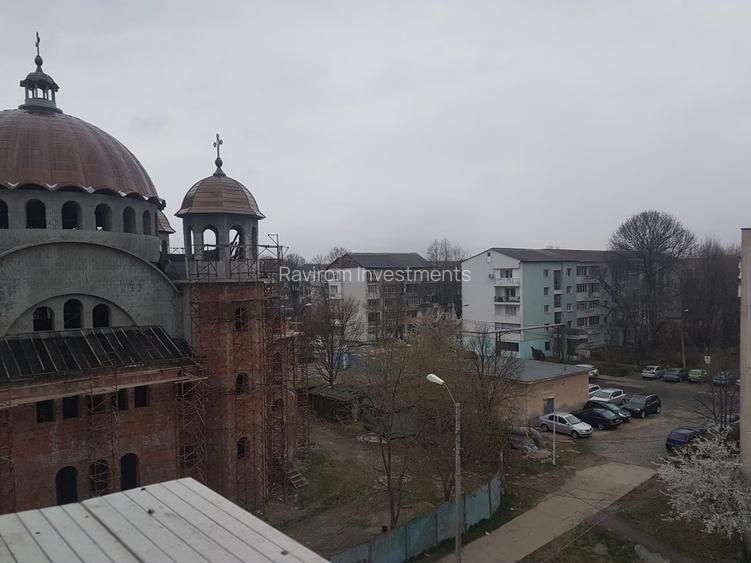 Garsoniera confort trei, in bloc de garsoniere, semimobilata, pe Stadionului 5 - 10