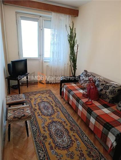 Apartament 3 camere cf 1 decomandat zona Crang - 2