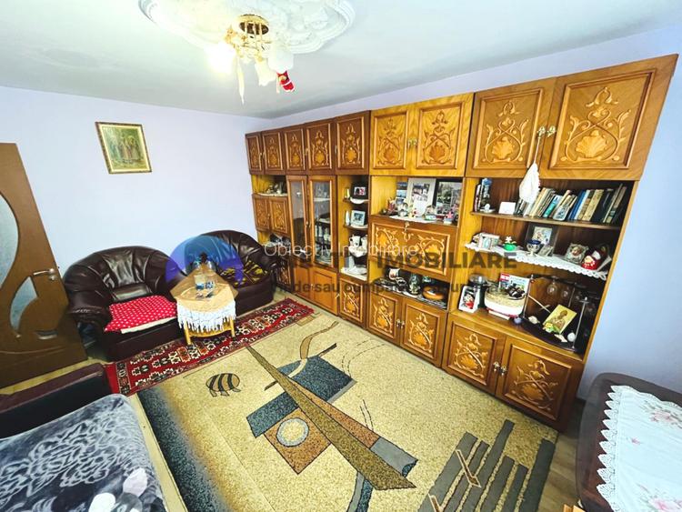 Apartament 2 camere – Zonǎ Centrală,etaj 3 - 2