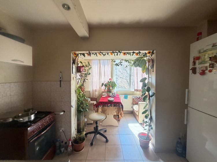 Vând apartament 2 camere transormat in 3 Lipovei 92000 euro - 2