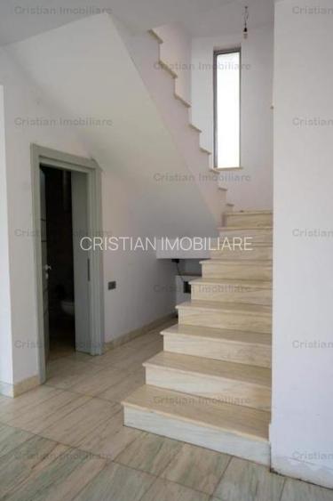 Vila cu Piscina  P+2  487mp utili, teren 300mp, zona rezidentiala - 13