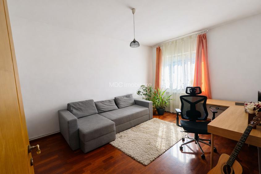 Oază de liniște în Gruia – Casă cu grădină generoasă - 3