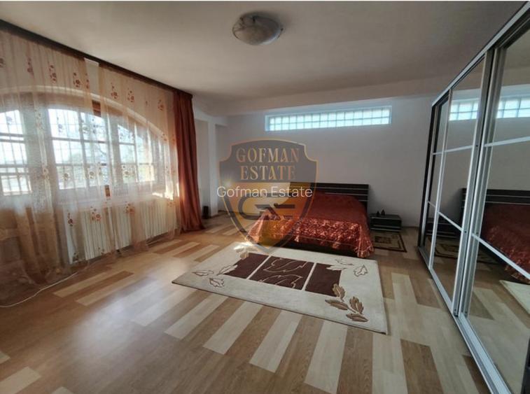 Vila KM 5, D P+1E+M 7 camere 534mp utili, 490mp teren 3 parcari 4 bai 4 balcoane - 13