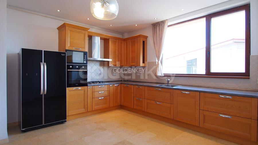 Apartament cu 4 camere si vedere panoramica spre lac - 5