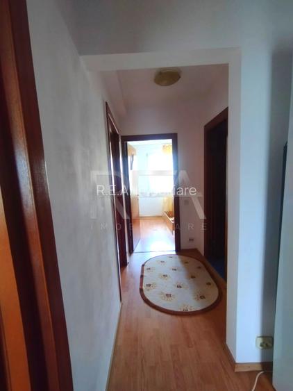 Ozana 3 camere la 8 minute de Metrou 1 Decembrie 1918 - 11