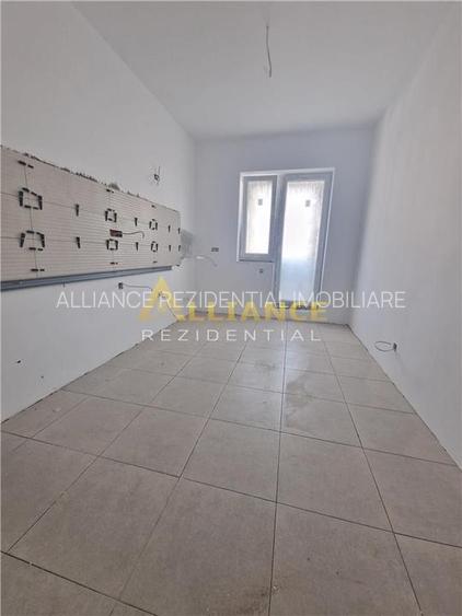 Young Residence 2 cam 60 mp la 10 min metrou - 9
