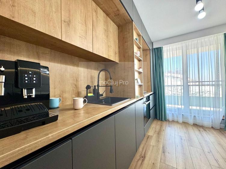 Vânzare  3 camere Grigorescu- -etaj 5/10-2 băi- parcare subter- terasa - 2