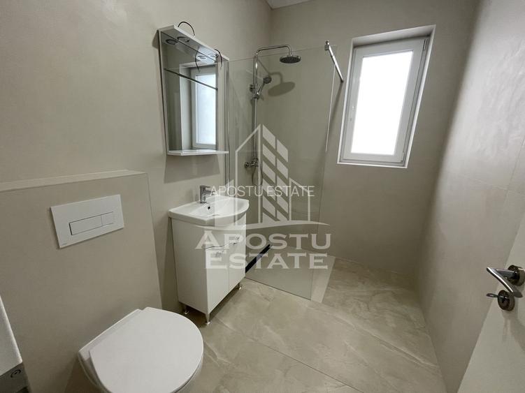 Spatiu comercial + loc parcare, 53 mp, Zona Planetelor - 5