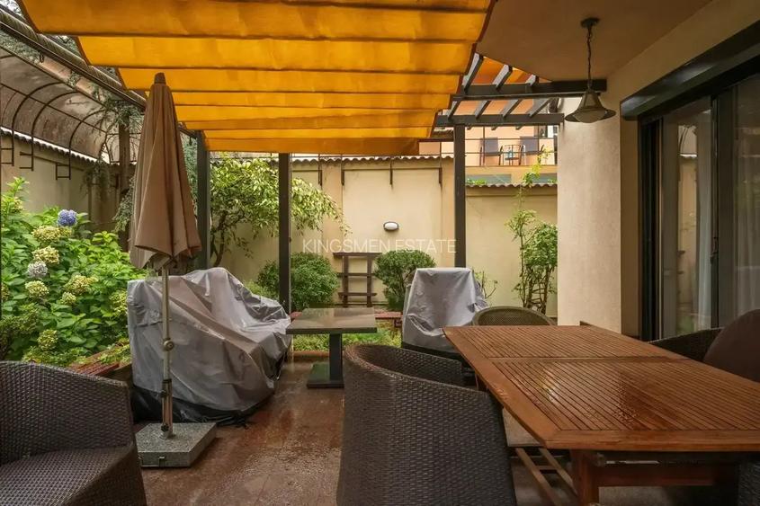 Vila de Lux ideal familie / sediu de firma in zona centrala - 25