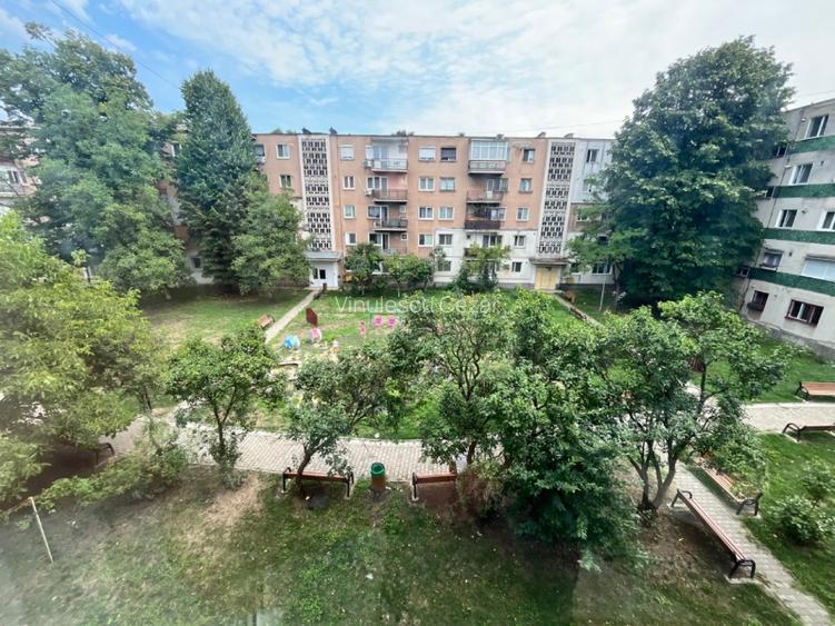 Inchiriez apartament 2 camere - 8