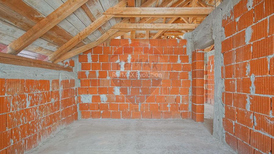 COMISION 0%| Casă individuală | 2 garaje | 192 mp utili | 847 mp teren - 55