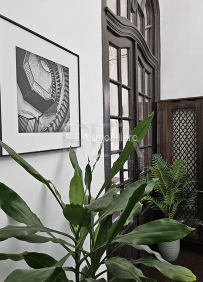 Casa de birouri de inchiriat 11 camere - 8