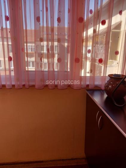 Închiriez apartament tip AN, în zona Rogerius(lângă p-ță) - 2