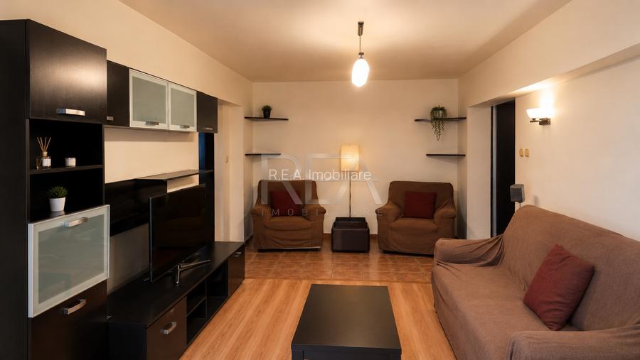 3 camere, et 6/8, Calea Moșilor - 3