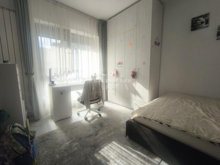 Apartament 4 camere, Politehnica - 25