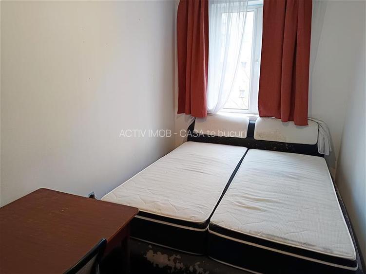 Apartament 3 cam. et. 2 in Moldova Nouă - 9