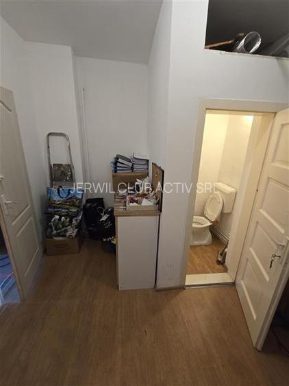 Spatiu comercial , Piata Sud - 6