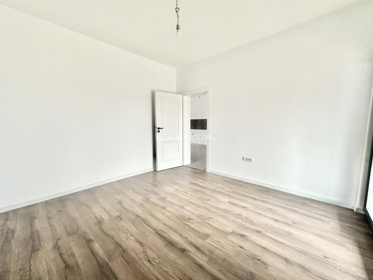 Duplex pe parter cu 3 camere si 2 bai - Mosnita Noua - 12