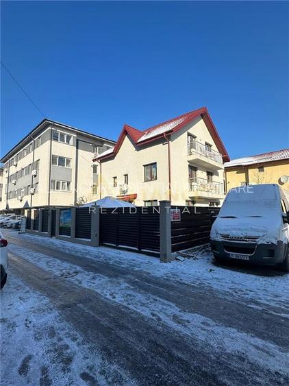 Casa individuala 7 camere cu 3 bai langa metrou - 2