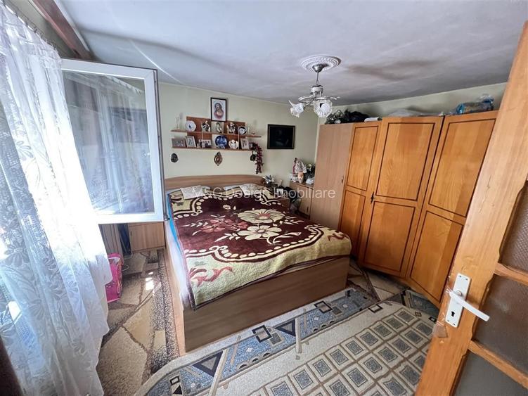 Casa pentru 2 familii zona Ghiroda CENTRALA teren 570mp - 9