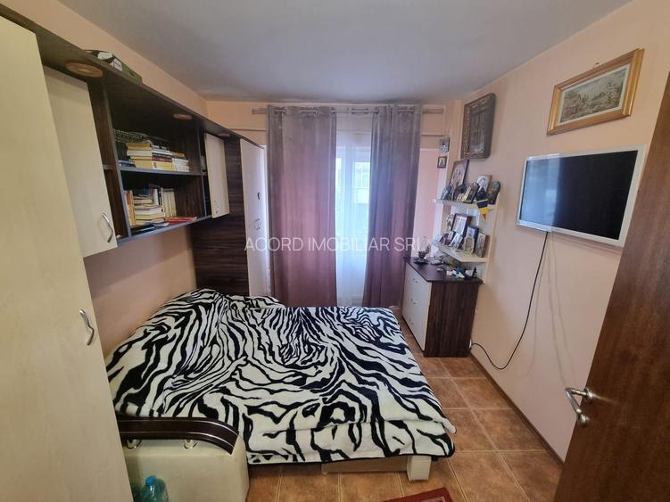 KM 4-  apartament 3 camere decomandat finisat modern - 16