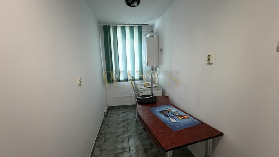 Spațiu comercial, zona Bulevardul Decebal - 8