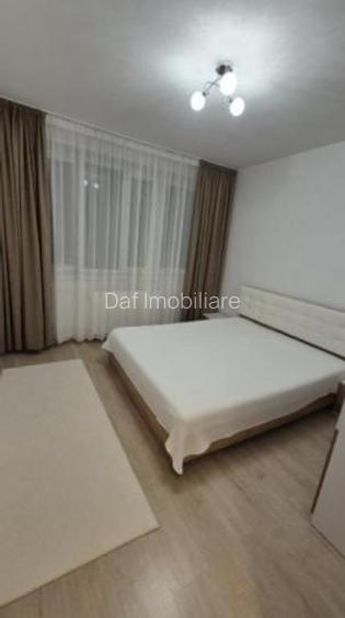 79990 euro - 2camere renovat- eroii revolutiei -piata progresului - 6