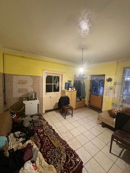 Oportunitate ! Casa de 55 mp utili ,teren  194 mp , zona P-ta Abator !  - 2