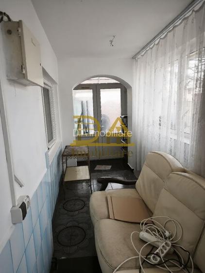 Garsoniera in vila de inchiriat, centrala proprie, Aparatorii Patriei - 5