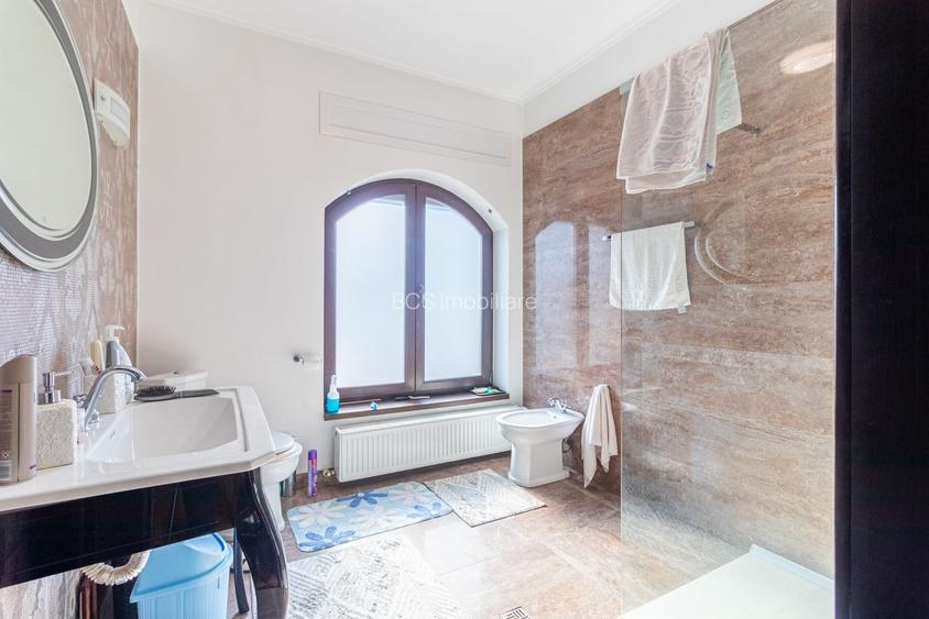 Vila cu piscina si garaj - 6 dormitoare - Pantelimon - 13