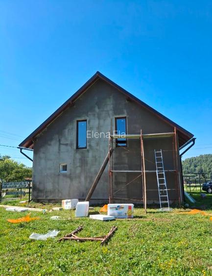 Casa de vânzare ,recent renovata.  - 3