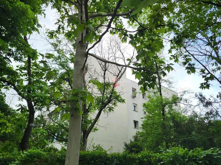 APARTAMENT 4 CAMERE ETAJ 1 FIX LANGA METROU, SCOALA SI PARC - 3